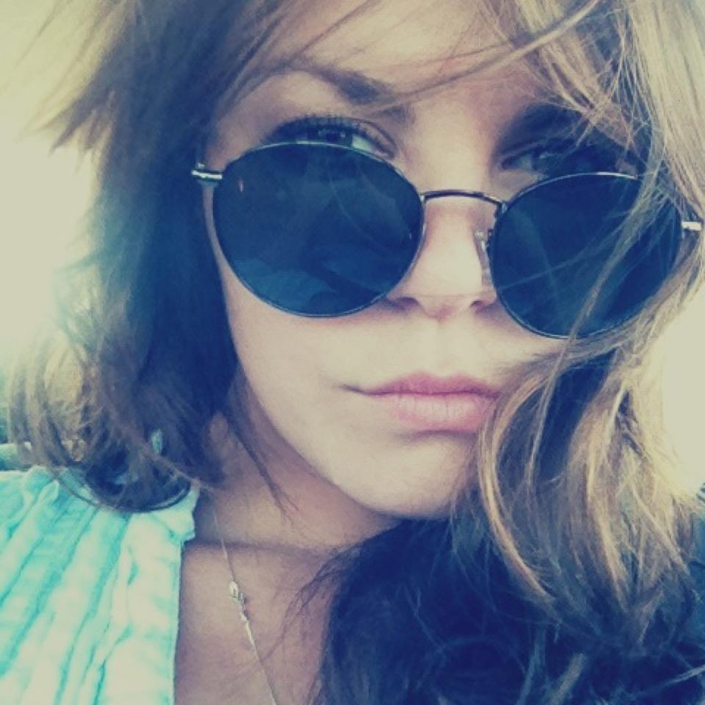 Meet your Posher, Pamela